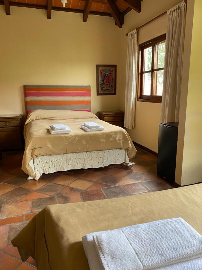 Hotel Torrontes San Lorenzo  Buitenkant foto