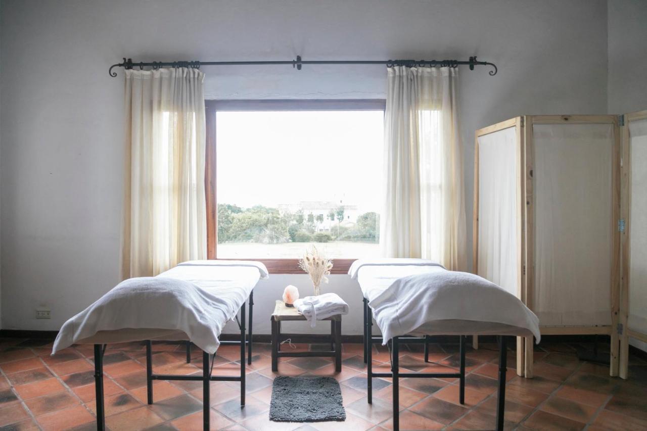 Hotel Torrontes San Lorenzo  Buitenkant foto