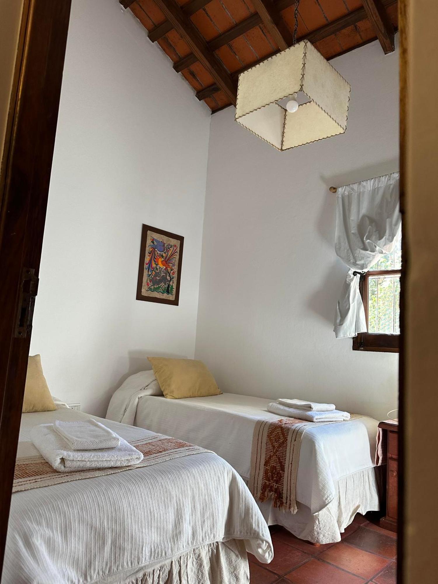 Hotel Torrontes San Lorenzo  Kamer foto