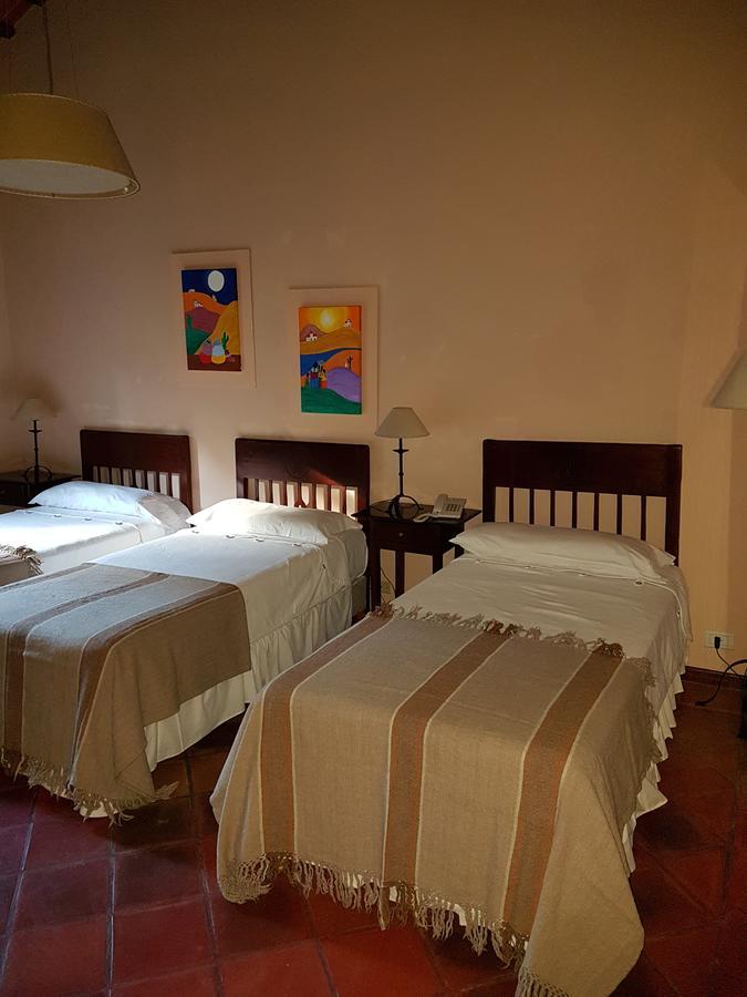 Hotel Torrontes San Lorenzo  Buitenkant foto