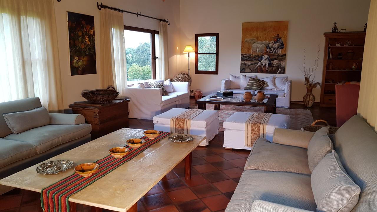 Hotel Torrontes San Lorenzo  Buitenkant foto