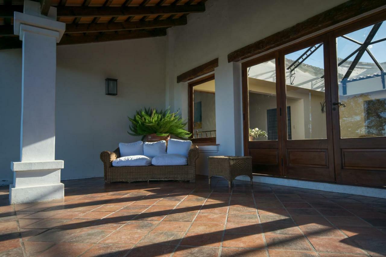 Hotel Torrontes San Lorenzo  Buitenkant foto