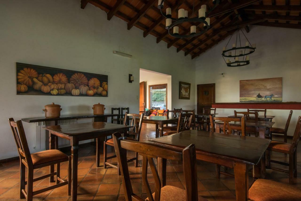 Hotel Torrontes San Lorenzo  Buitenkant foto