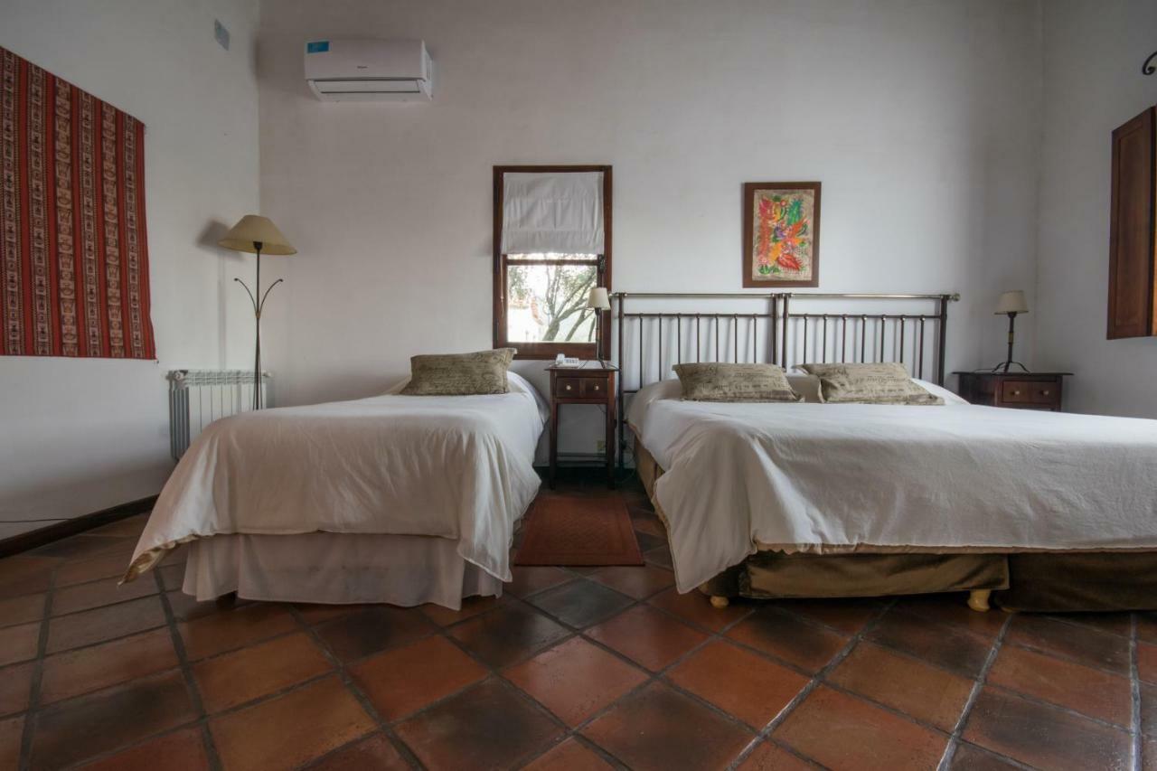 Hotel Torrontes San Lorenzo  Buitenkant foto