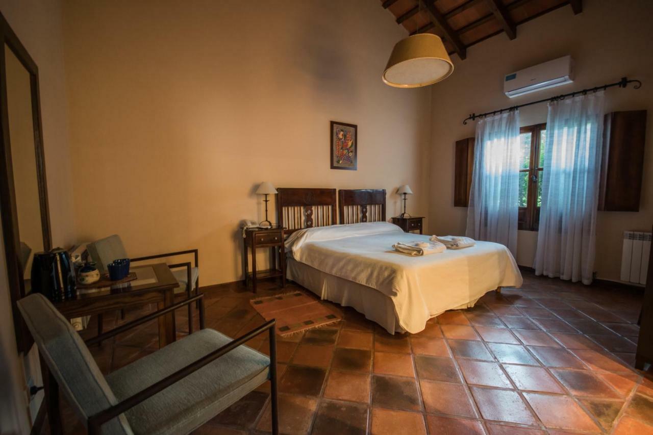 Hotel Torrontes San Lorenzo  Buitenkant foto