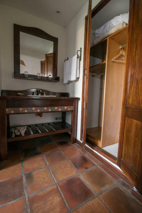 Hotel Torrontes San Lorenzo  Buitenkant foto